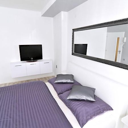 Avax Apartment Liberec Esterno foto