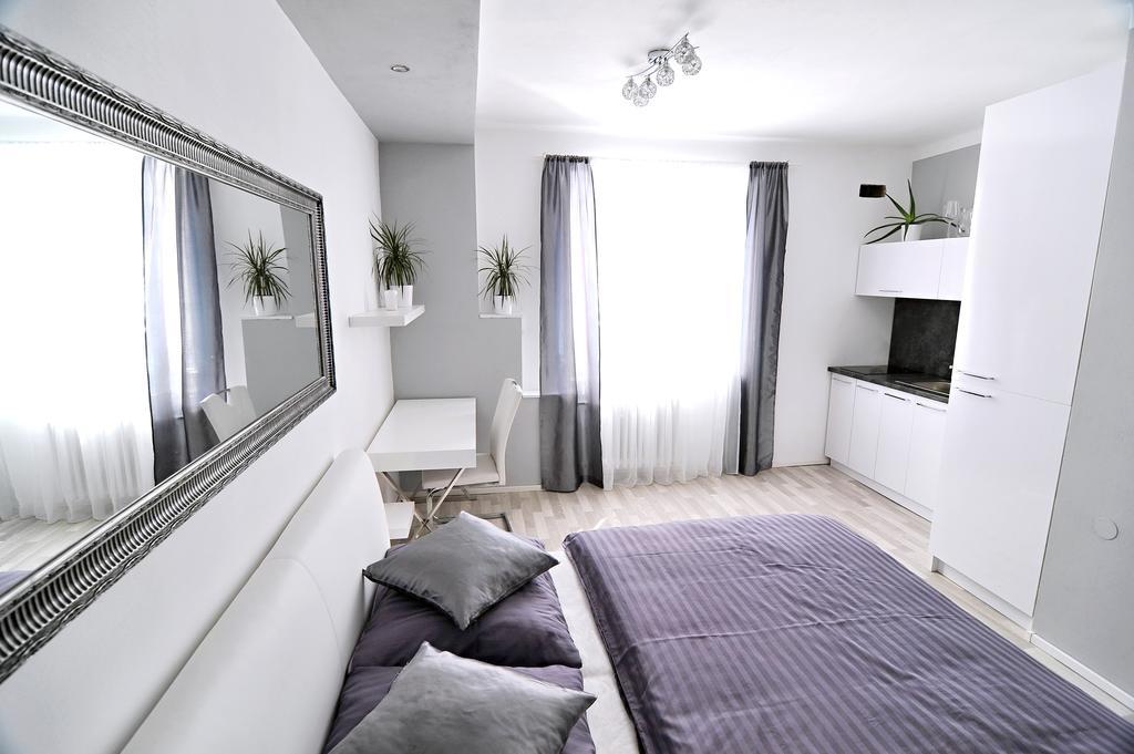 Avax Apartment Liberec Esterno foto