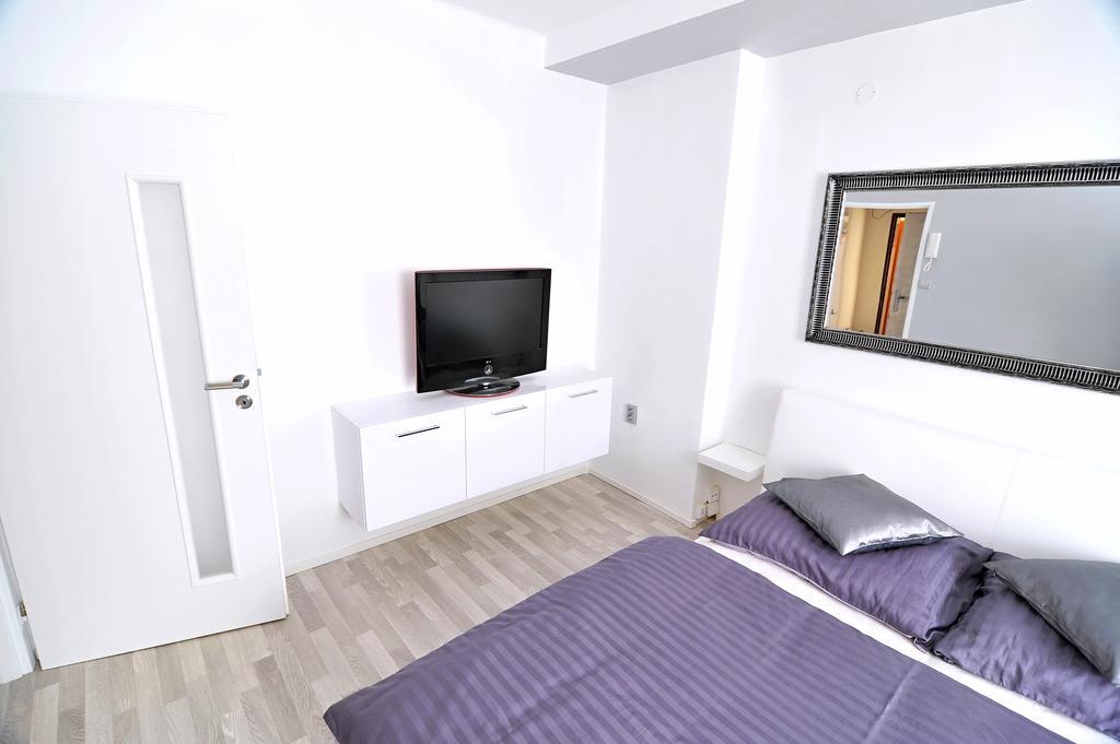 Avax Apartment Liberec Esterno foto